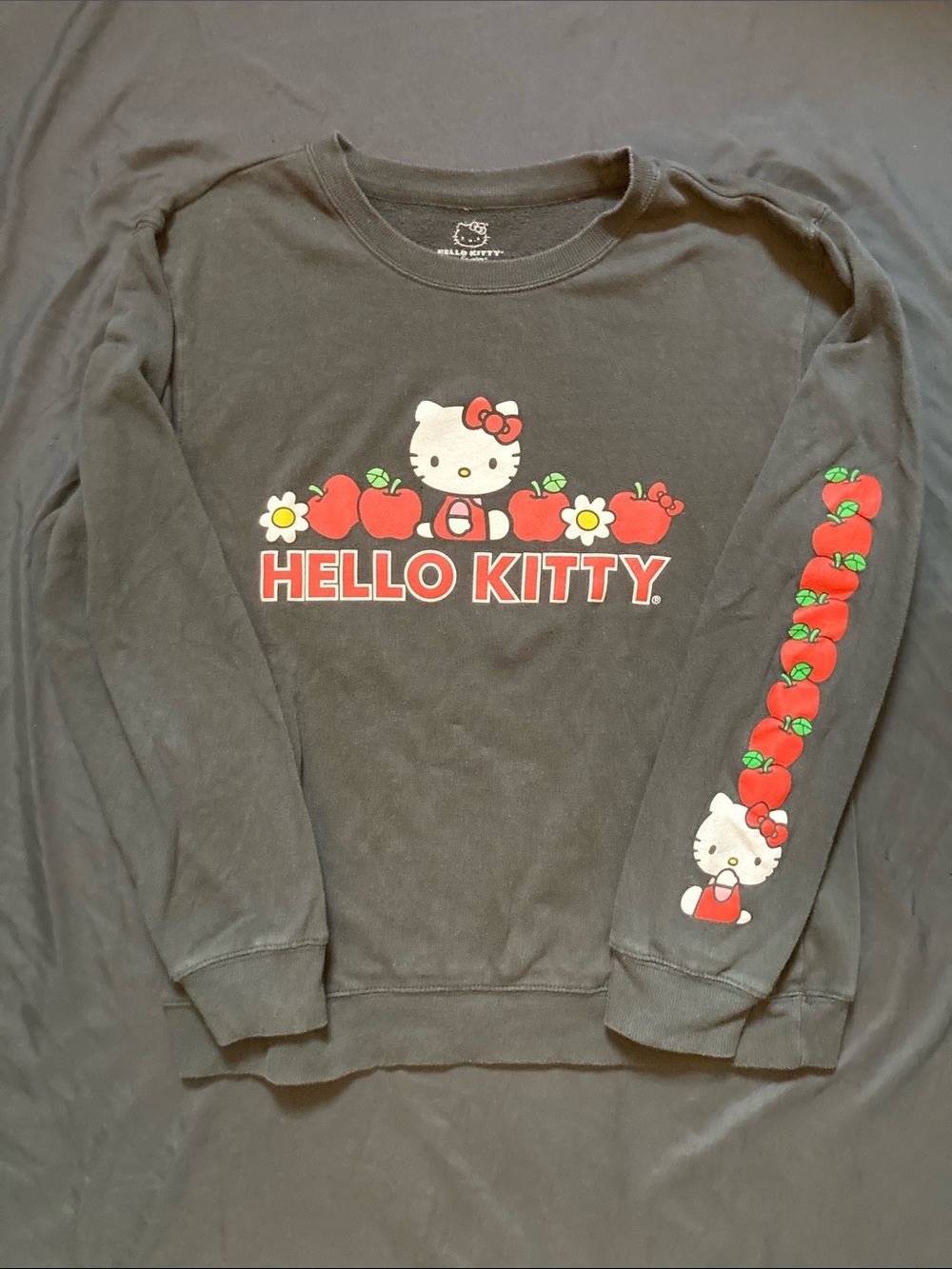 Sanrio Hello Kitty Black Sweatshirt Crewneck Apple Graphic Size Medium